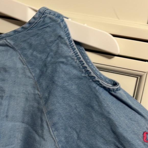 NWOT faux denim top with flowers - Picture 4 of 7